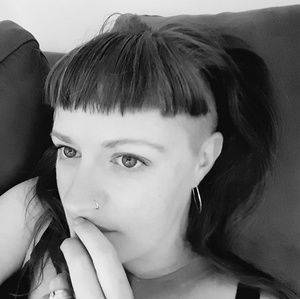 Meet your Posher, Sherrin